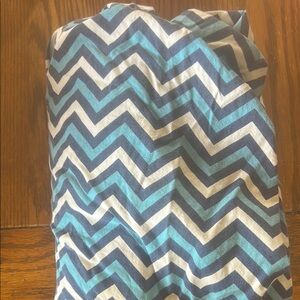 Blue and White Chevron Pattern crib sheet